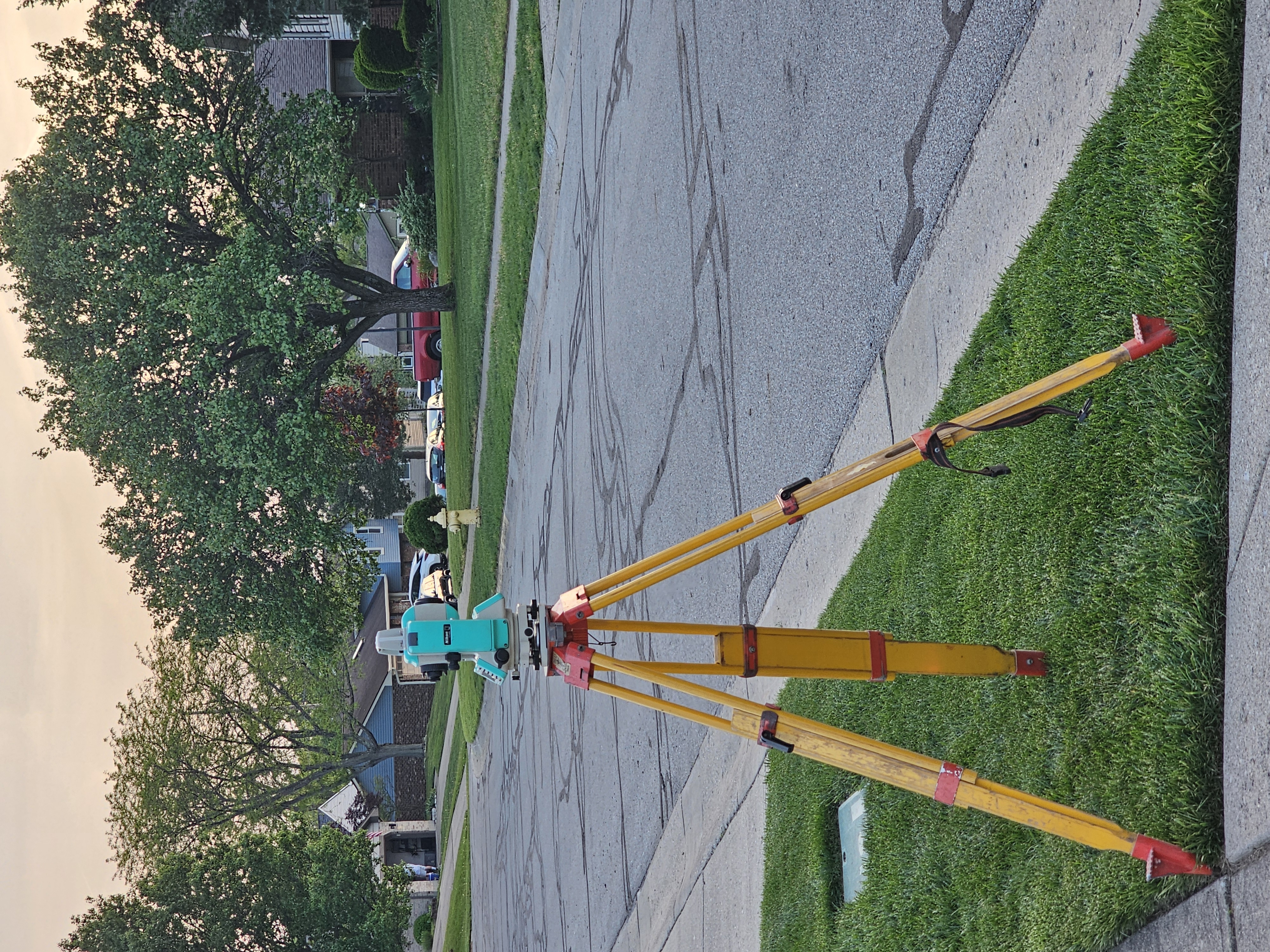 Total station surveying instrument